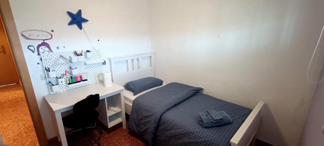 Ferienwohnung Apartamento Antonio De Alacant Aaa Alicante Exterior foto