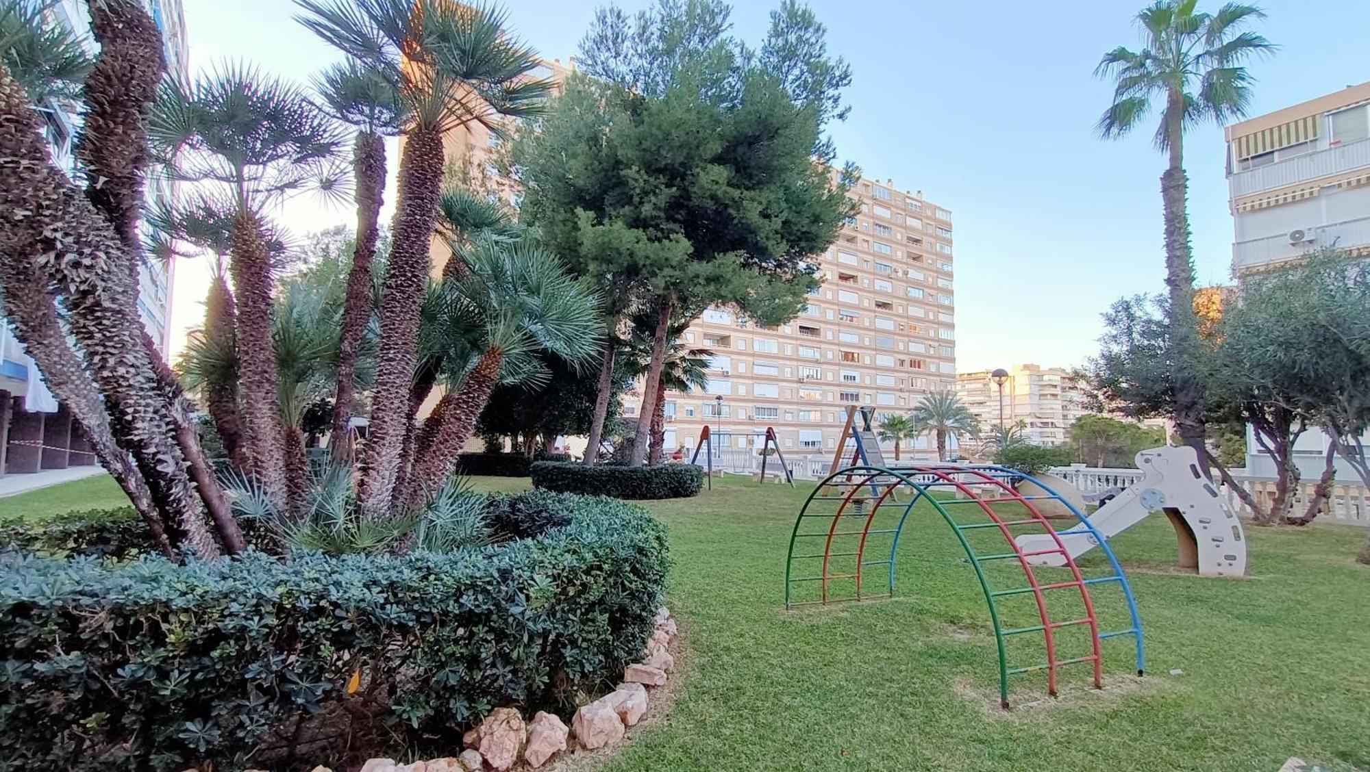 Ferienwohnung Apartamento Antonio De Alacant Aaa Alicante Exterior foto